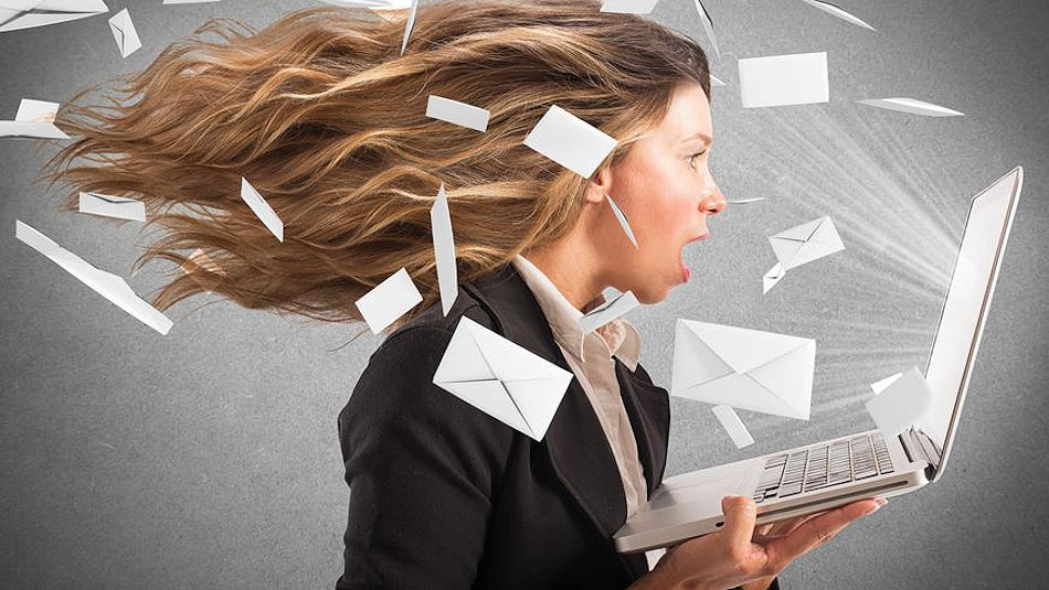 Follow my useful tips if you want to learn how to manage email overload!
